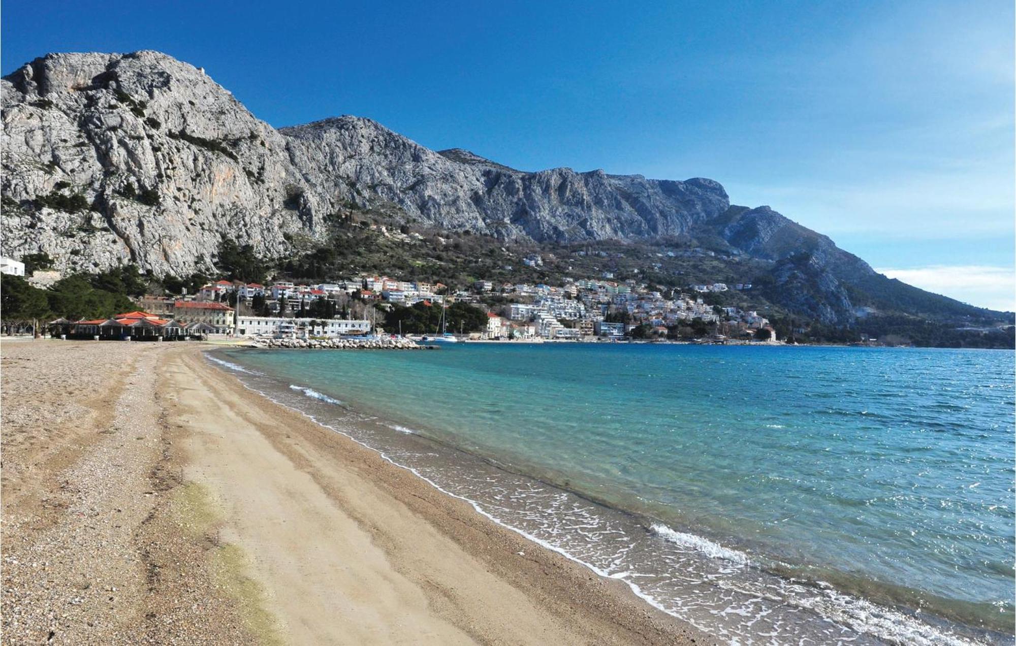 Lovely Apartment In Omis With Kitchen Exterior photo
